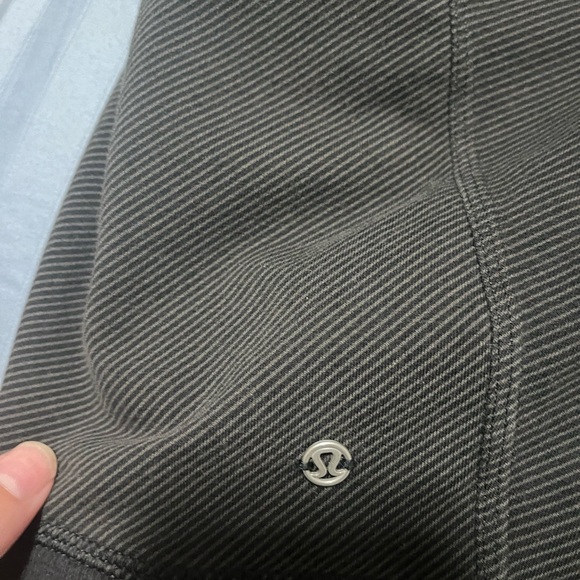 Lululemon jacket - Picture 4 of 4